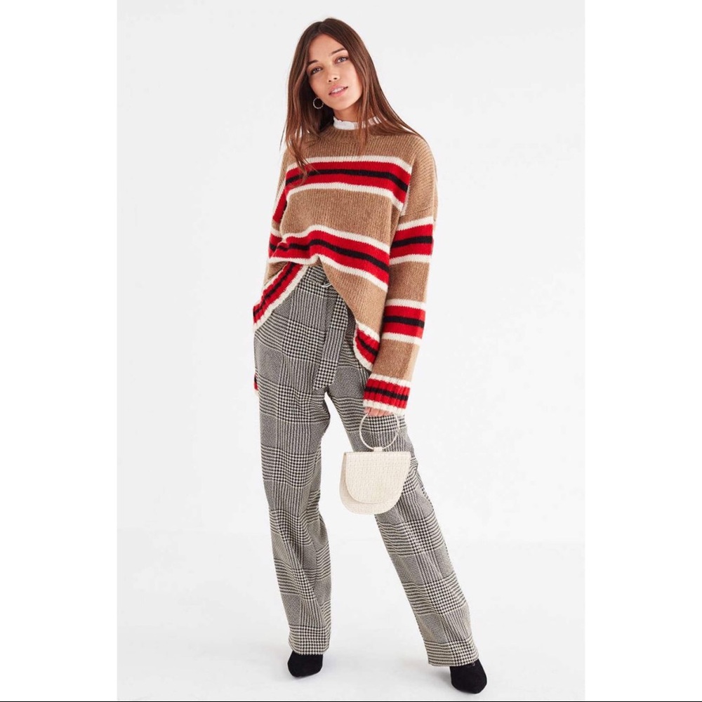 *LAST ONE!* UO Oversized Striped Boyfriend Sweater - Picture 6 of 8